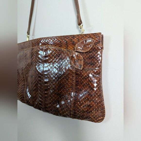 Vintage Leather Purse, Embossed Faux Snake Skin shoulder bag brown 1970s - Picture 3 of 10